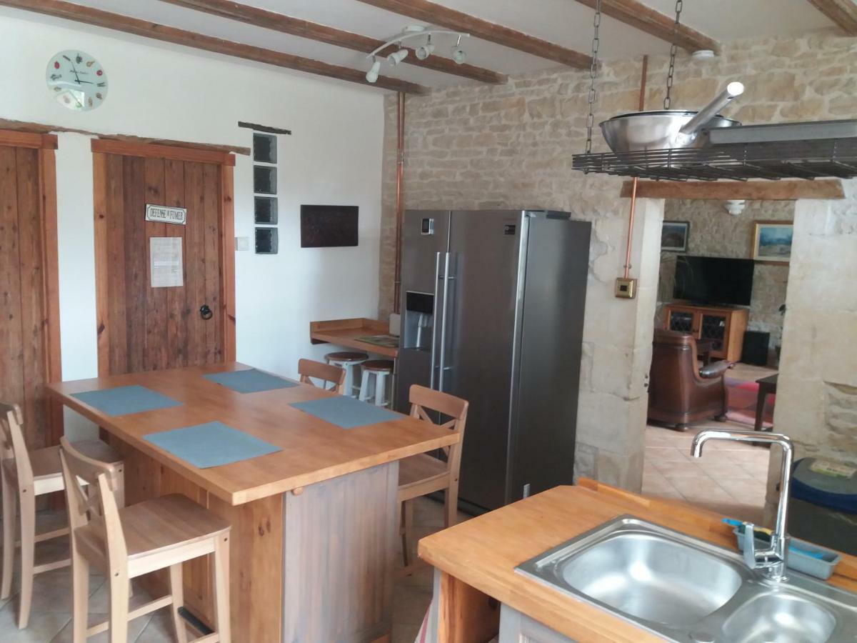 La Pommeraie Nantillé Extérieur photo